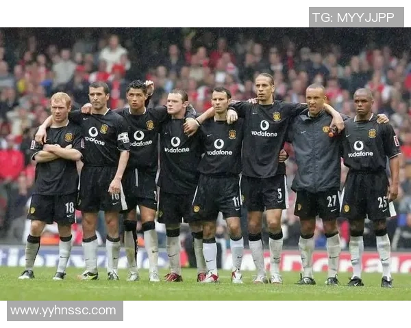 米兰与曼联阵容对比分析谁能在欧战中占据优势